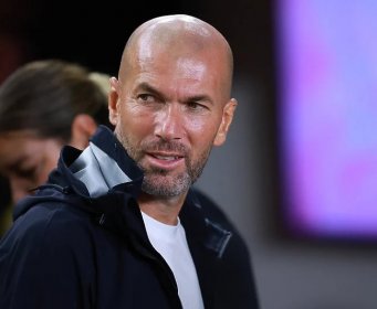 POJAVIO SE NA STAZI: Zidane ukrao show na utrci Formule 1 i pred milionima gledatelja 