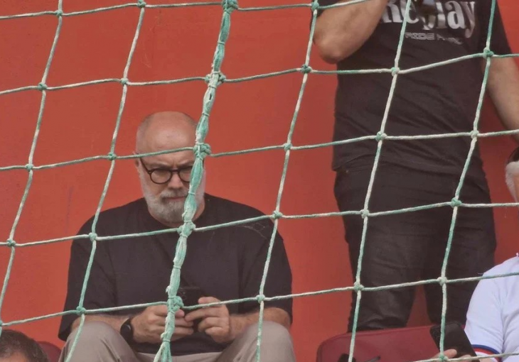 Selektor Sergej Barbarez na tribinama u Mostaru