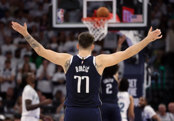 Dončić i Irving odveli Mavse do treće pobjede i na korak do NBA finala