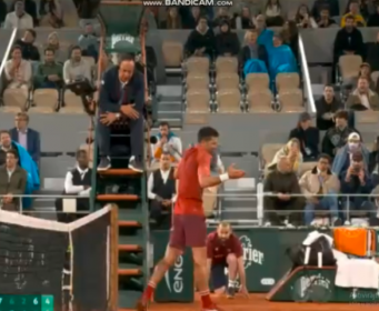 Sramotan potez sudije prema Đokoviću iznervirao i publiku i Novakovog protivnika: Nevjerovatno da je ovo uradio (VIDEO)