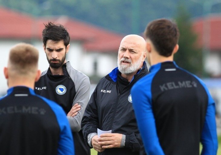 Barbarez odabrao igrače za večerašnju utakmicu 