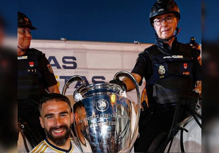 Carvajalova objava s 250.000 lajkova: Ko je policajac s kojim je pozirao držeći trofej