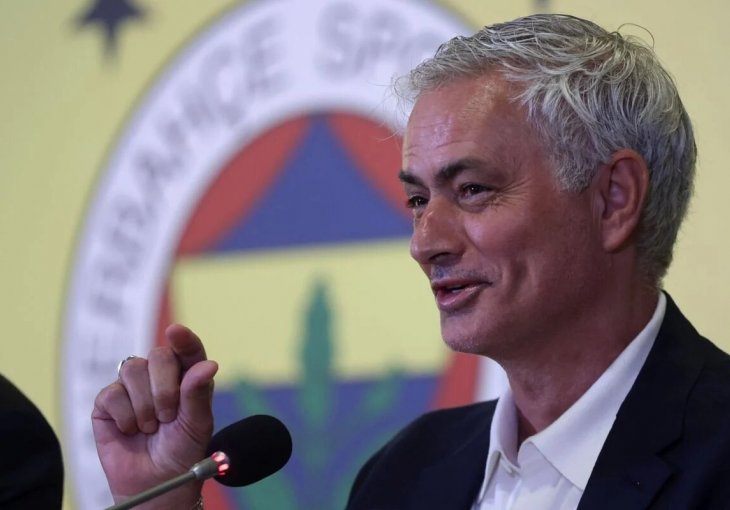 BUUUUM Fener se ne šali: Mourinho pozvao posrnulu zvijezdu, ponuda je na stolu!