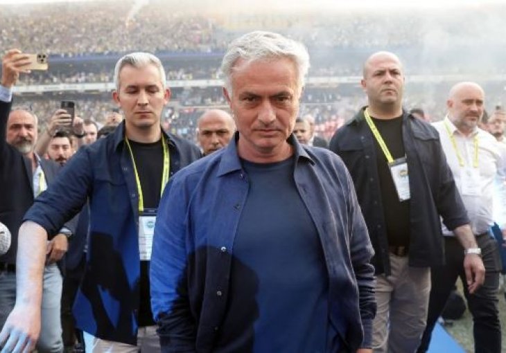 NOVE VIJESTI IZ FENERBAHČEA: Turski novinar otkrio Mourinhov plan s Džekom