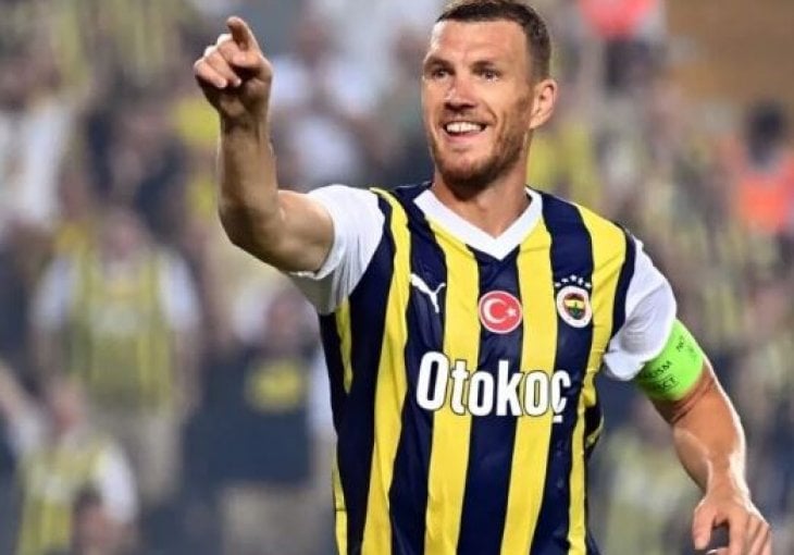 Edin Džeko novom objavom otklonio dileme da li ostaje u Fenerbahčeu? (FOTO)