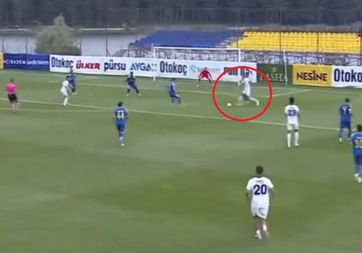 Je li ovo zadnji gol Džeke za Fenerbahče prije dolaska u Hajduk?