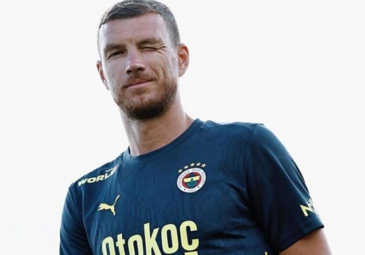 Evo šta radi Džeko dok se čeka njegov transfer u Hajduk