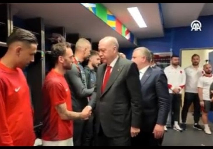 Erdoan ušao u svlačionicu Turske nakon poraza i poslao poruku igračima