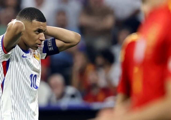 Evo zašto je Mbappe igrao bez zaštitne maske na licu