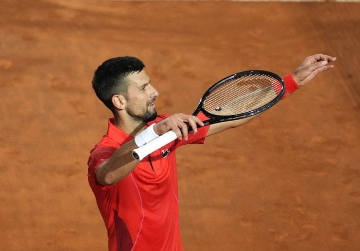 Novak za 54 minuta do prvog seta