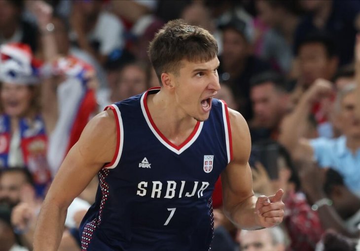 BOGDAN ISPRATIO SUDIJE U SVLAČIONICU SALVOM PSOVKI: Kapiten Srbije SVAŠTA REKAO trojici arbitara!