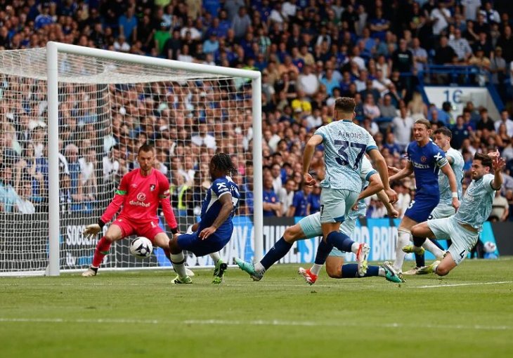 Chelsea i Manchester United u finišu prijelaznog roka pripremaju spektakularnu razmjenu igrača