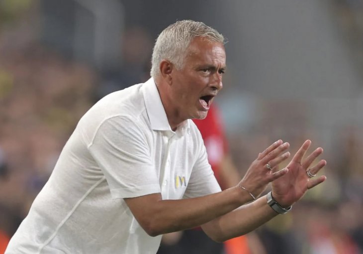 Turski giganti u borbi za titulu: Galatasaray doveo Osimhena, Mourinho želi Antonyja u Fenerbahčeu