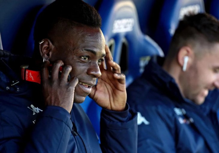 Balotelli blizu povratka: Genoa mu nudi ugovor!