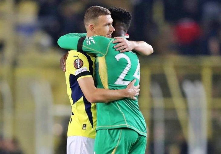 Uzbudljiv okršaj u Istanbulu: Džeko pozdravio Onanu, oduševio navijače Intera