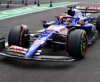 Carlos Sainz Junior slavi pobjedu na Velikoj nagradi Meksika