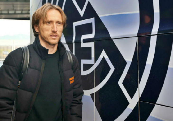 Luka Modrić dobio neočekivanu ponudu od svjetskog velikana, potpis ugovora na pomolu