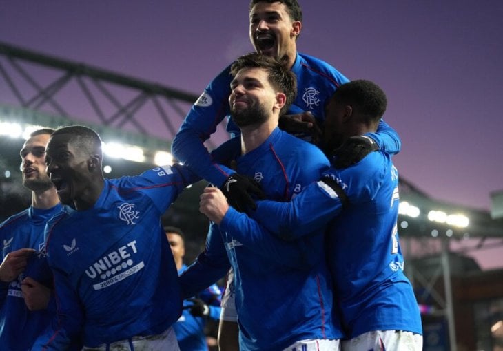 TOTALNA DOMINACIJA! Rangers deklasirao Celtic, Hagi pokazao klasu!