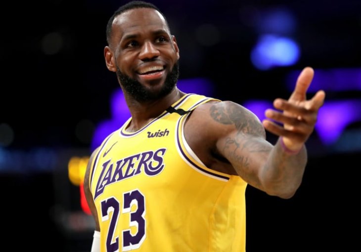 Nevjerovatno: LeBron igra kao da ima 20, ali Lakersi doživjeli debakl!