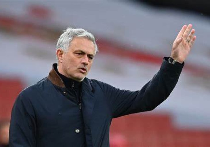 Mourinho napravio grešku: Fenerbahče šalje veliko pojačanje na posudbu do ljeta!