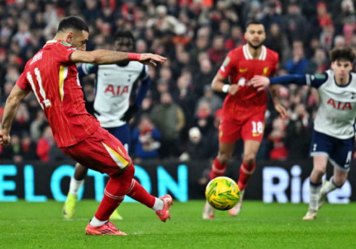 Liverpool u spektakularnom stilu srušio Tottenham i izborio finale EFL Cupa