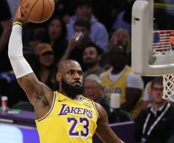 MAGIJAAA Zakucavanje godine LeBrona Jamesa (40)? NBA: Šališ li se ti?