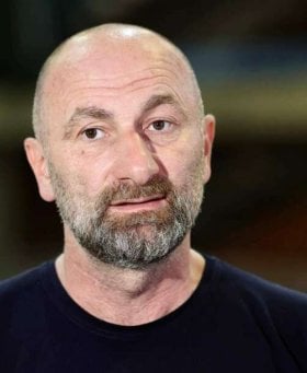 Oglasio se Adis Bećiragić: Otkrio razlog zašto je podnio ostavku!