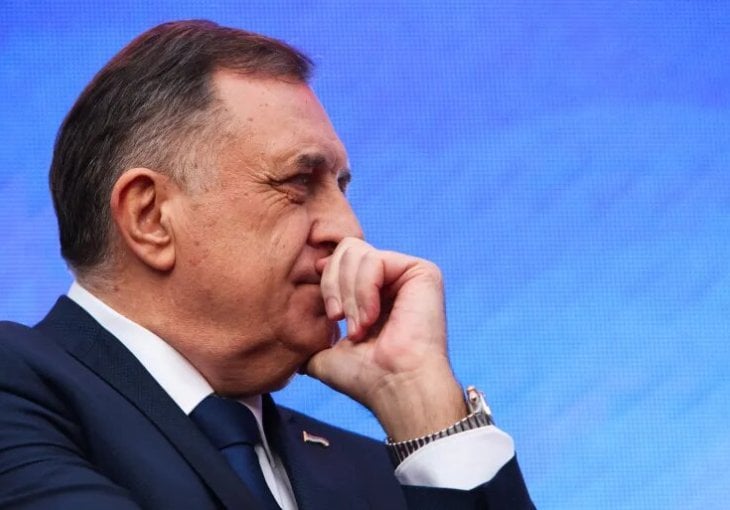 Dodik o navijanju u Skenderiji: Kako se osjećaju Srbi koji rade u savezu?