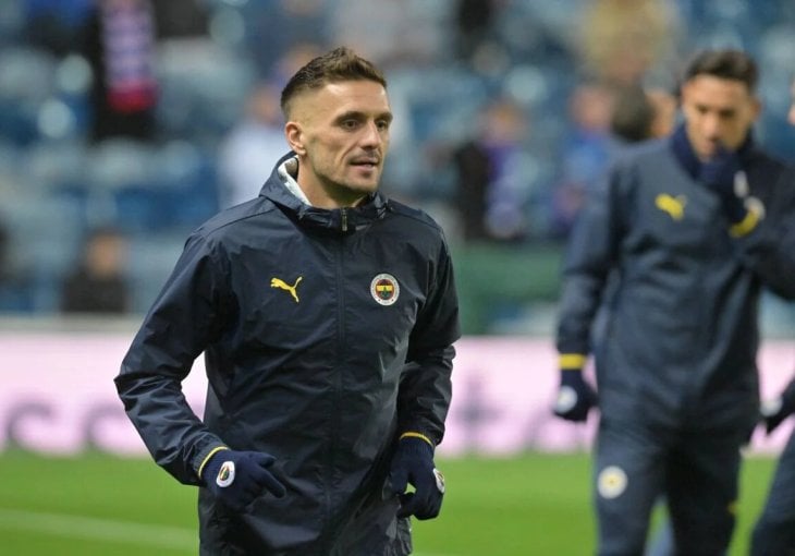 Tadić napustio Fenerbahče: Ovo je njegov iznenadni povratak!