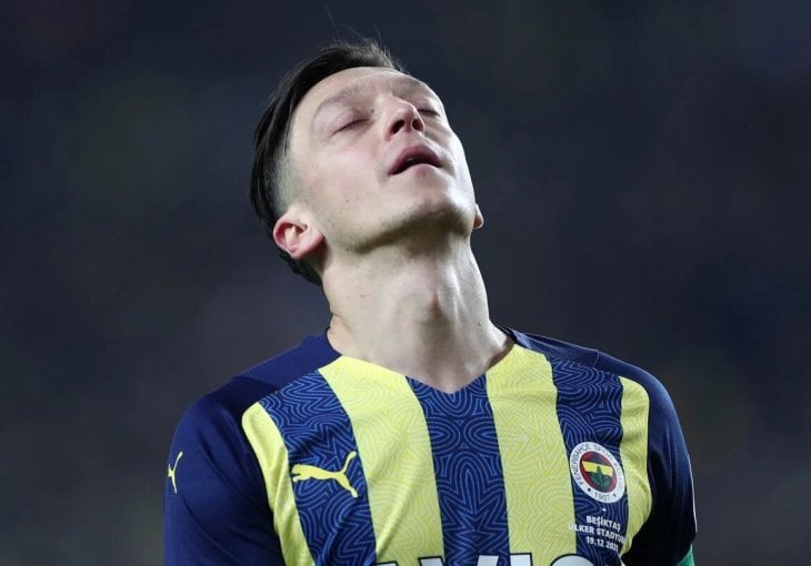 Mesut Özil isključen iz počasti za Ribasa: Šokantna odluka Werdera zbog političkih stavova!