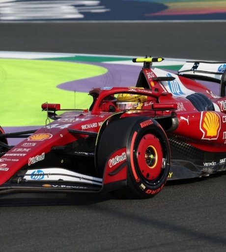 Potpuno ludilo na Silverstonu: Mercedes gubitnik, Ferrari slavi, utrka završena na bizaran način