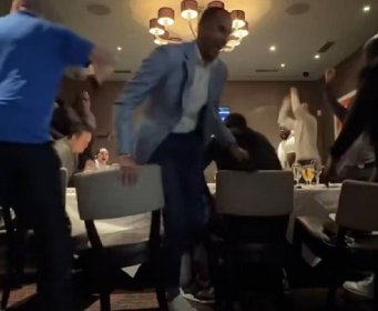 Odbacio je Dončića. Njegovo slavlje osvajanja jack-pota na draft lutriji je hit