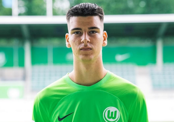 Bh. čudo od djeteta potpisuje za Schalke: Ima 17 godina i već dominira u Njemačkoj!