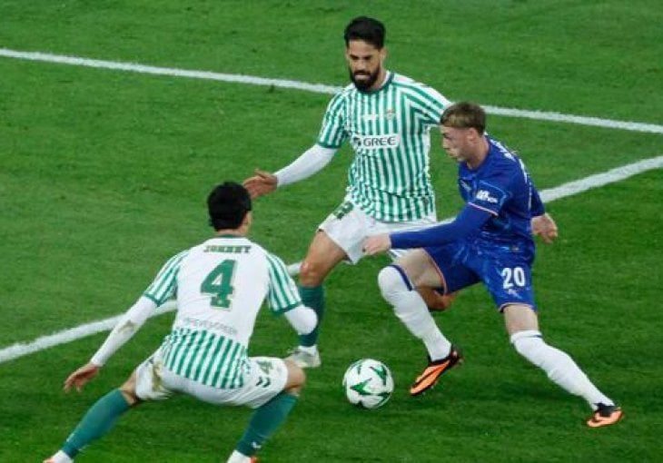BETIS VODIO I POKLEKAO: Čelzi osvojio Konferencijsku ligu i ispisao historiju