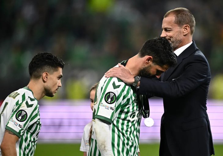 Službeni profil Seville čestitao Chelseaju na pobjedi protiv njihovih mrskih rivala