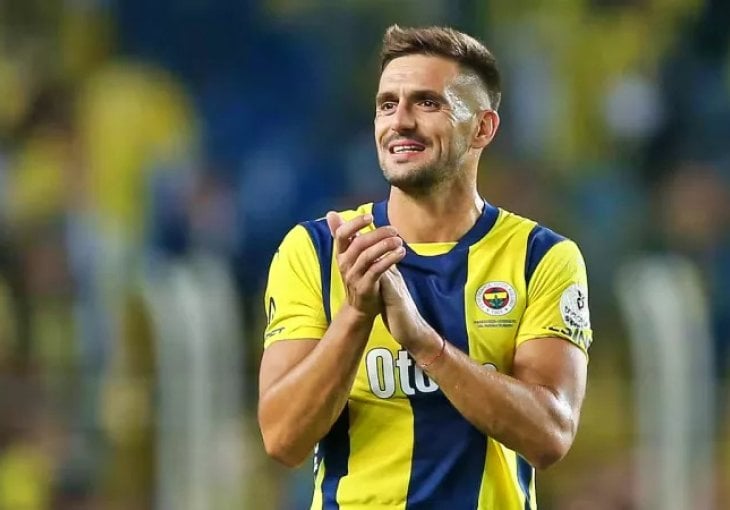 TOTALNI RASPAD FENERBAHČEA! Poslije Džeke, otišao i Tadić – legende napuštaju brod koji tone!