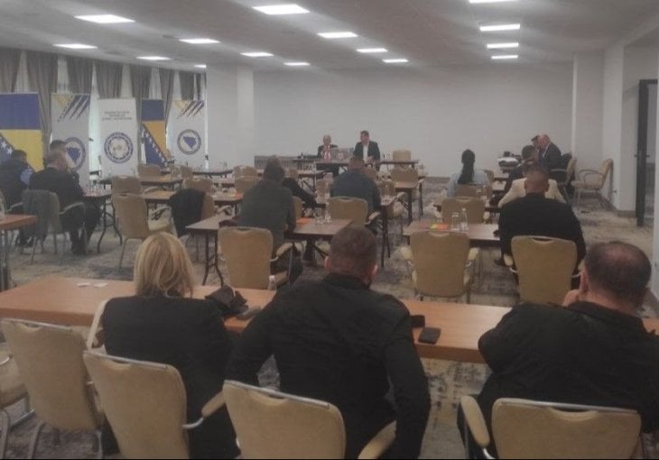 Hadžialagić odustao od kandidature, Adis Junuzović i Adnan Džindo u utrci za Izvršni odbor Fudbalskog saveza BiH