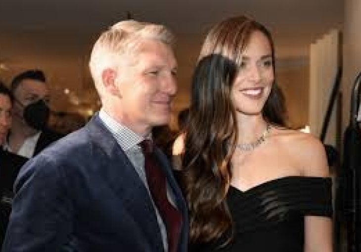 Ana i Bastian moraju ostati zajedno pred kamerama do 2027.