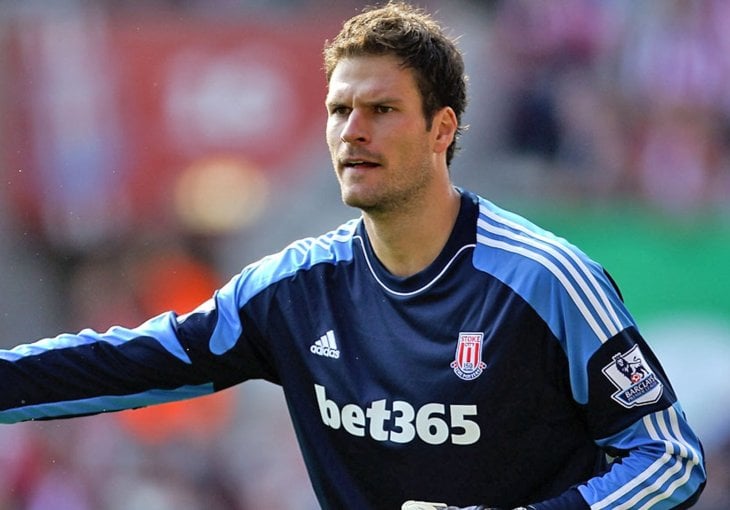 Ništa od Sarajeva: Begović potpisao za Leicester, bivšeg prvaka Engleske
