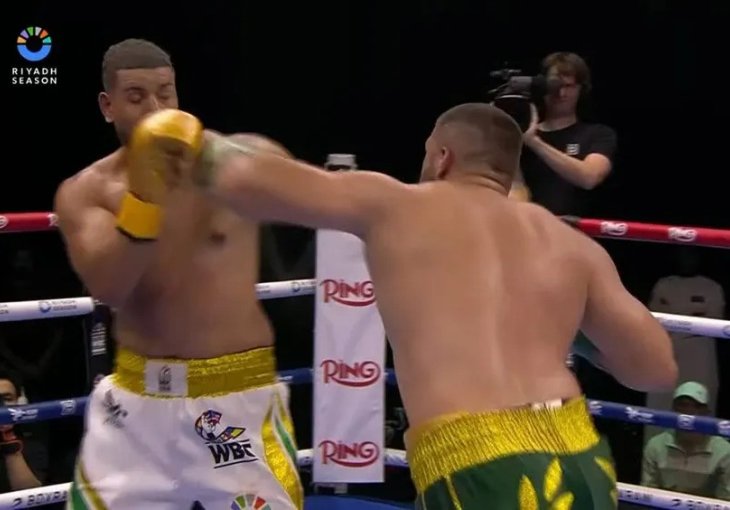 Ahmed Krnjić brutalnim nokautom ušao u četvrtfinale WBC turnira