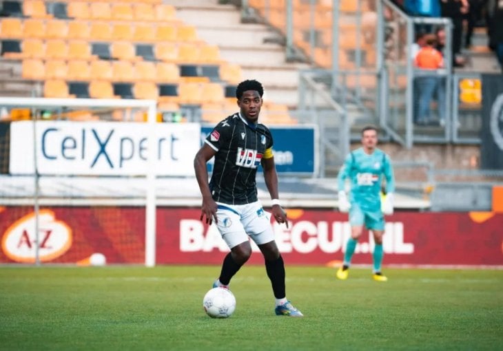 PLAVI SVE JAČI: Seedorf novo pojačanje Željezničara?
