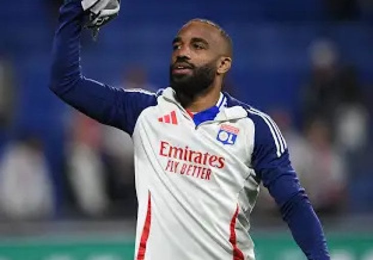 Lacazette seli u Saudijsku Arabiju: Francuski napadač potpisuje za Neom