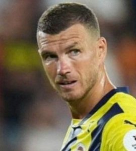 Edin Džeko se oprostio od tragično stradalog Dioga Jote