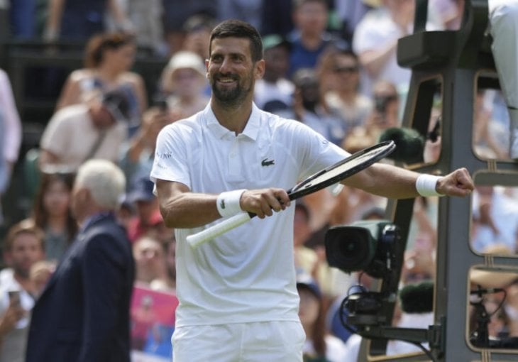 Novak zapevao pred novinarima: “Volimo da pumpamo!”