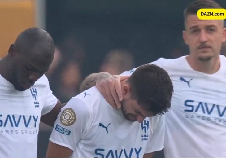 Najteža minuta šutnje ikad: Portugalski asovi jecali na terenu zbog pogibije Diega Jote (VIDEO)