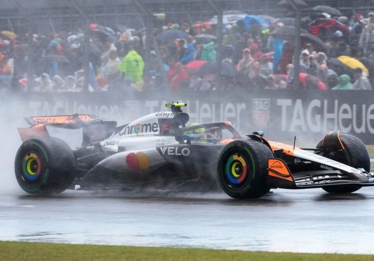 Noris stigao do pobjede u haotičnim uslovima Silverstona: Utrka za naslov sve zanimljivija, heroj dana je Hulkenberg