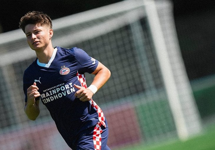 Bajraktarević postigao gol za PSV u pripremnom susretu, pogledajte prvijenac bh. nogometaša