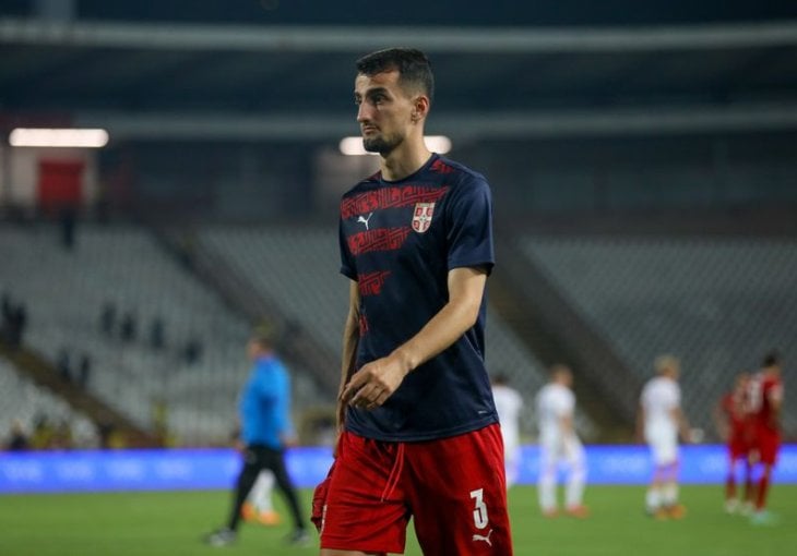 Jezivo! Bivši reprezentativac Srbije kolabirao na terenu