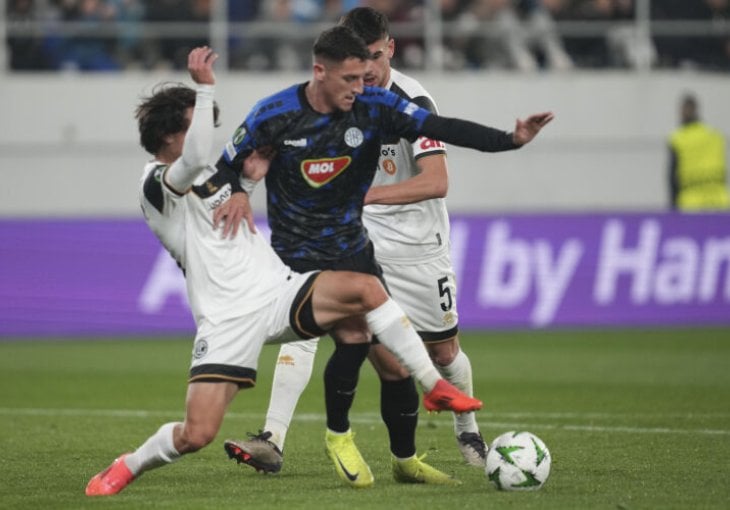 Krila Sovjetov slavili na krilima kikseva golmana – 2:0 za prvu pobedu