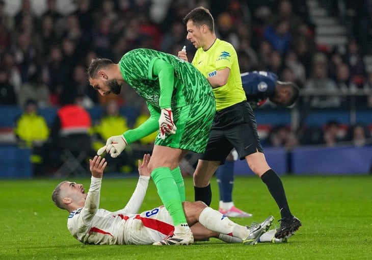 Donaruma na izlaznim vratima PSG-a? Junajted sprema 40 miliona za italijanskog čuvara mreže!